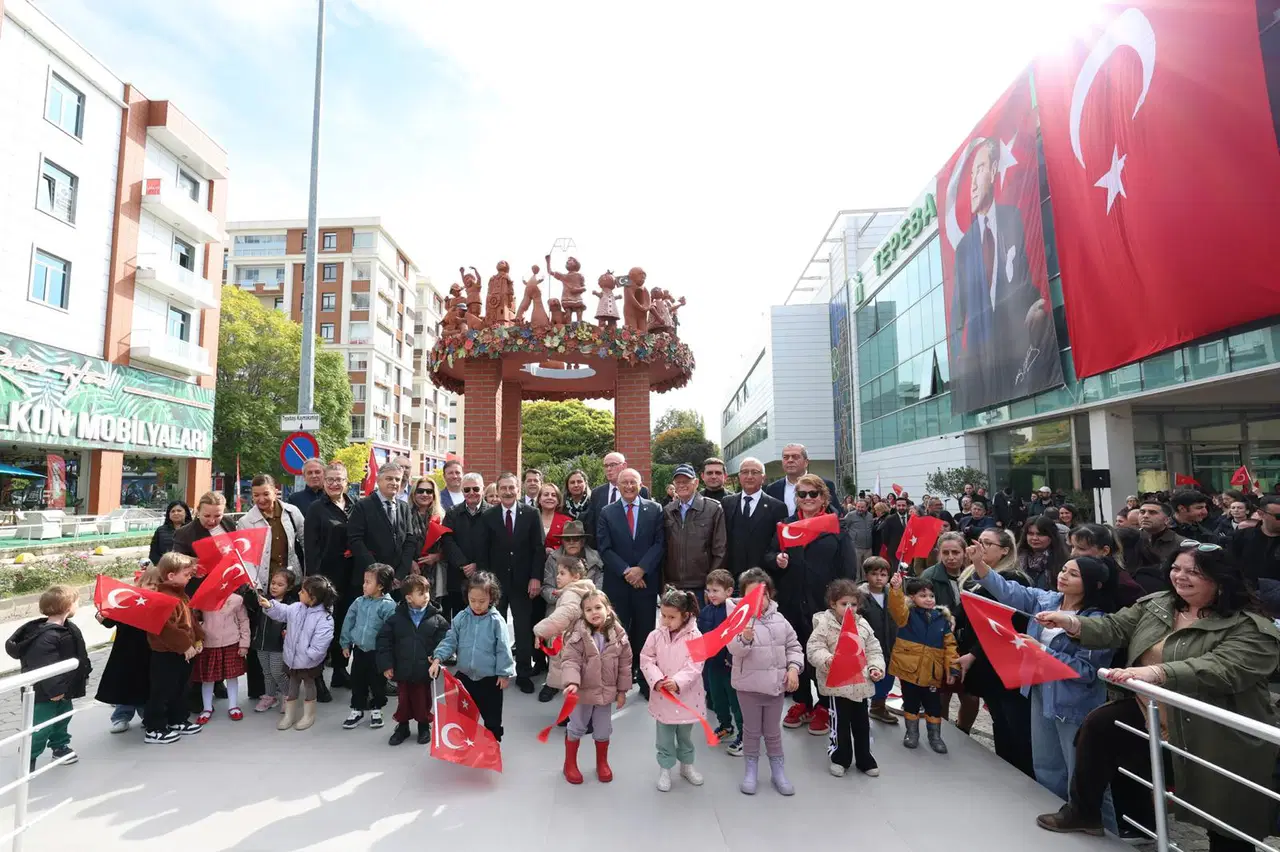 Eskişehir’de Bir Yenilik: Atatürk ve Çocuklar Buluştu!