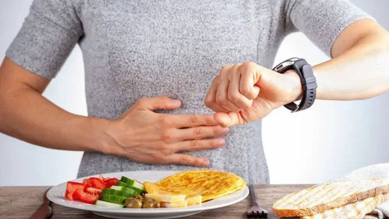 Ramazan ayında yapılan  masum sandığınız alışkanlıklar mide rahatsızlıklarına sebep oluyor: İftarda yapılan 7 beslenme hatası