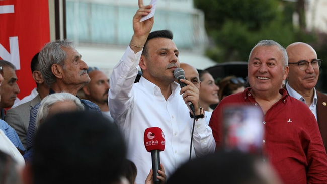 Adalar operasyonuna yürüyüşle tepki...
