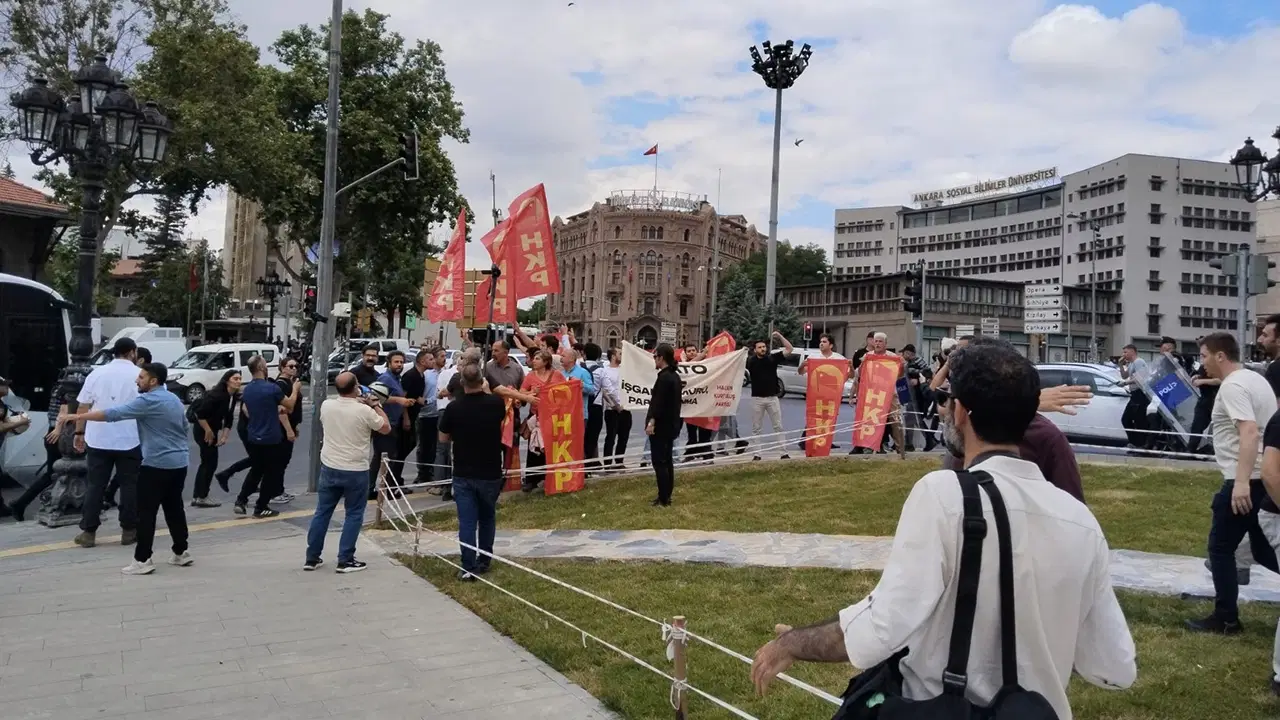 NATO'yu protesto etmişlerdi: HKP'lilerin gözaltı süresinin ikinci kez uzatılmasına itiraz