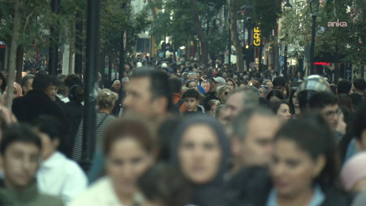 Yurttaşların asgari ücret beklentisi: 'Asgari ücret en az 40-45 bin lira olması lazım'