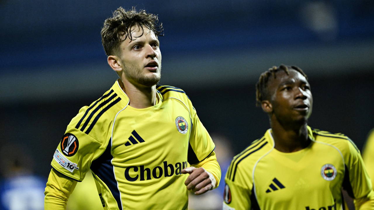 Sebastian Szymanski'den Domenico Tedesco açıklaması: 'Adapte olmak için...'