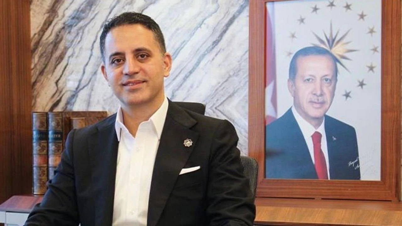 'Özel jeti var' iddiaları sonrası gerçek ortaya çıkmıştı: Sahibi AKP'li çıktı, sitesi erişime kapatıldı