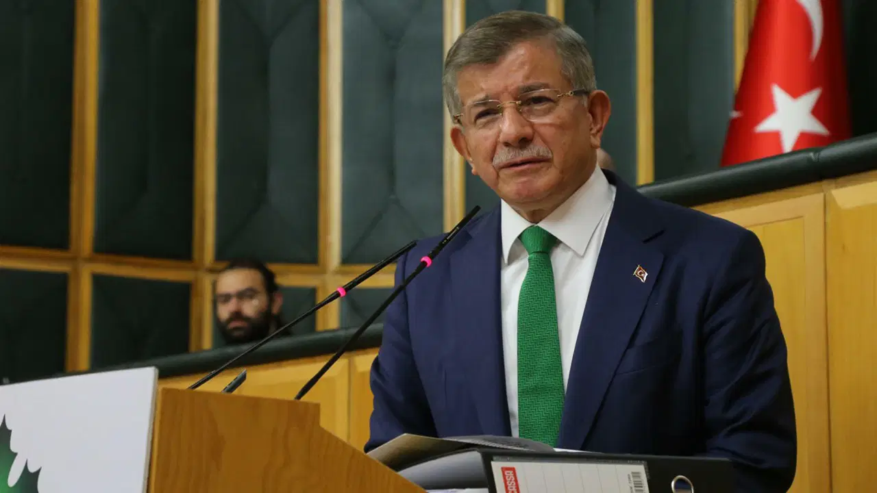 Ahmet Davutoğlu'ndan CHP'ye: 'Sınavı kaybettiniz, arınacaksınız'