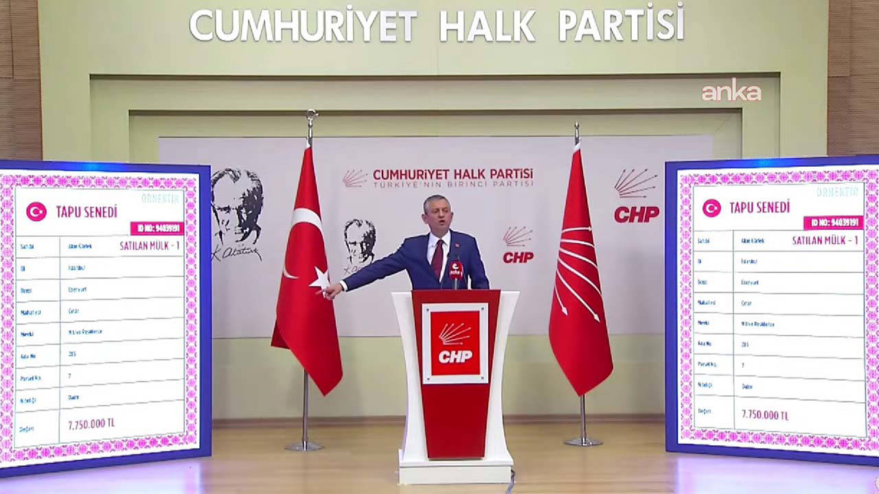Özgür Özel tek tek gösterdi: Akın Gürlek'in tapuları saymakla bitmedi!