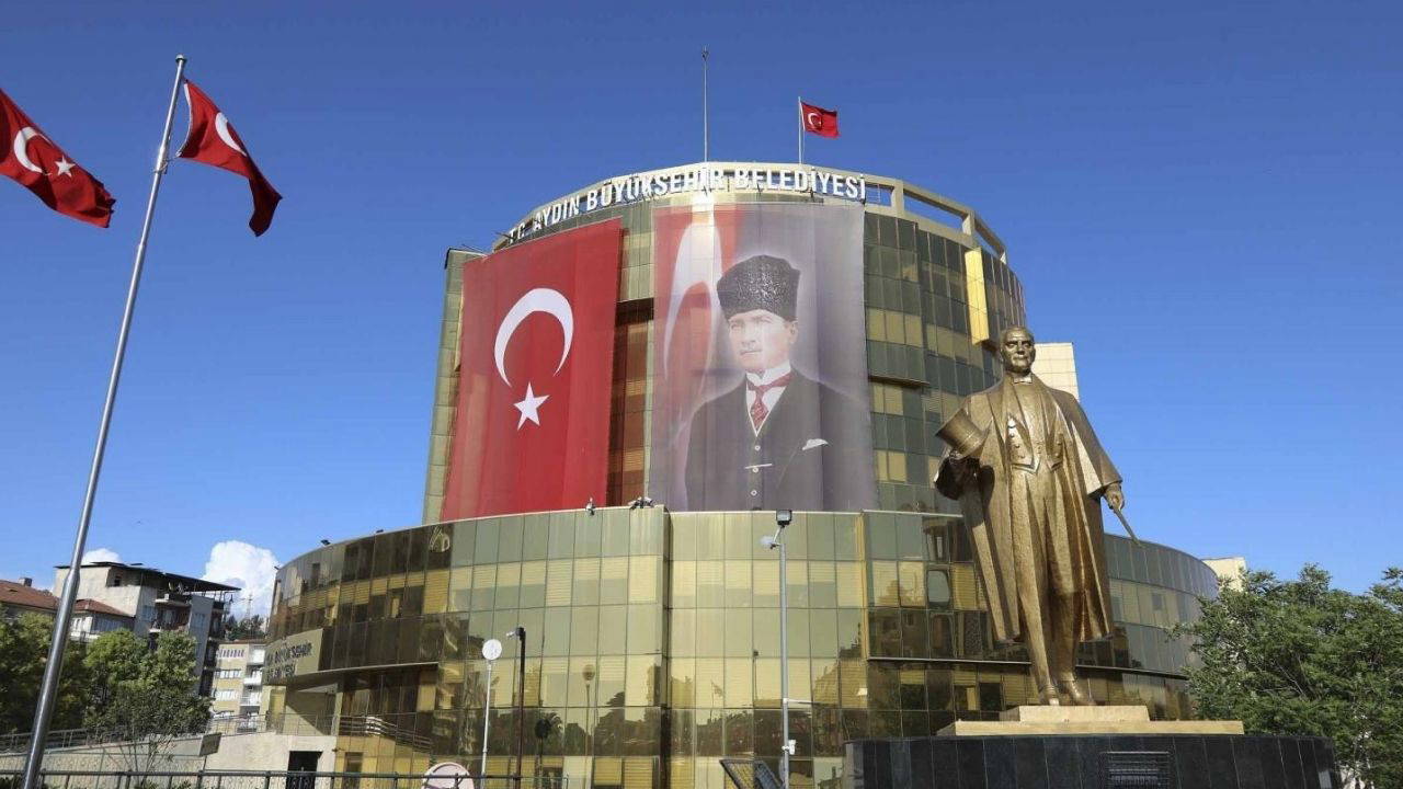 Aydın Büyükşehir Belediyesi Meclisi'nde kaç üye var?