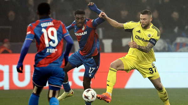 UEFA'dan Fenerbahçe ve Viktoria Plzen'e ceza!