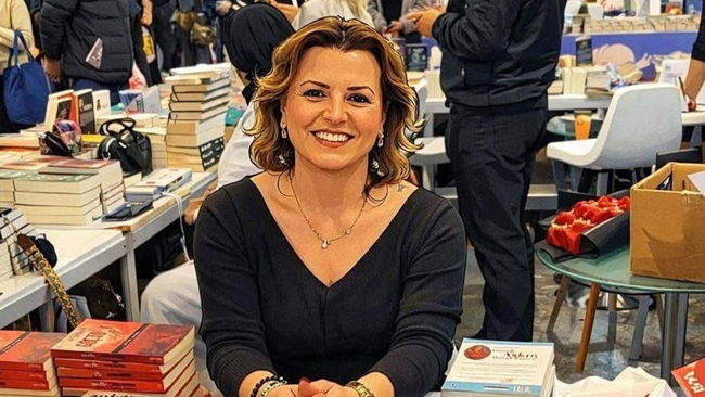 Kadın yazarı yeğeni, miras için katletti