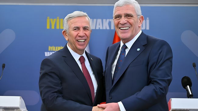 Mansur Yavaş ve Dervişoğlu arasında güldüren diyalog