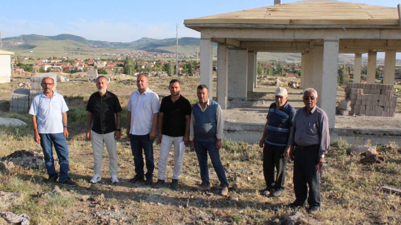 25 köylüyü ev yapma vaadiyle dolandırdı