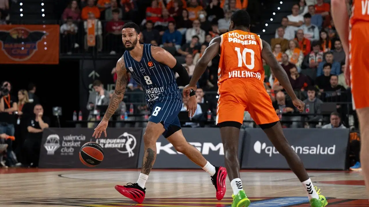 Anadolu Efes, Euroleague'de galibiyete hasret kaldı! 