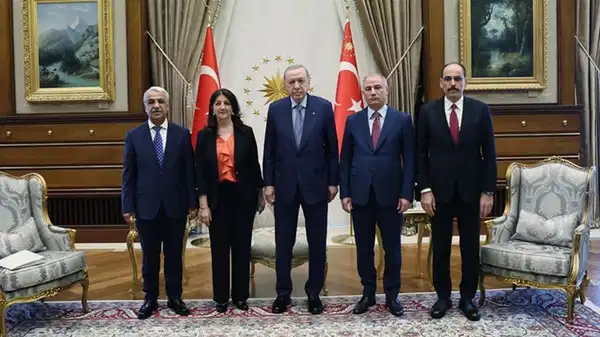 Saray'da 'süreç' zirvesi: Erdoğan - İmralı heyeti görüşmesinin saati belli oldu