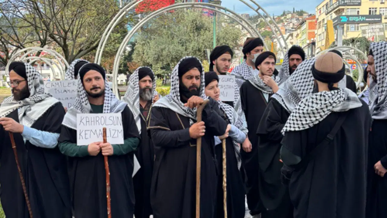 Kocaeli’de Atatürk mevlidine karşı 'Aczmendi' provokasyonu