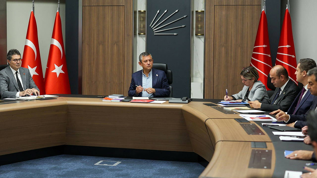 CHP'de kritik MYK başladı