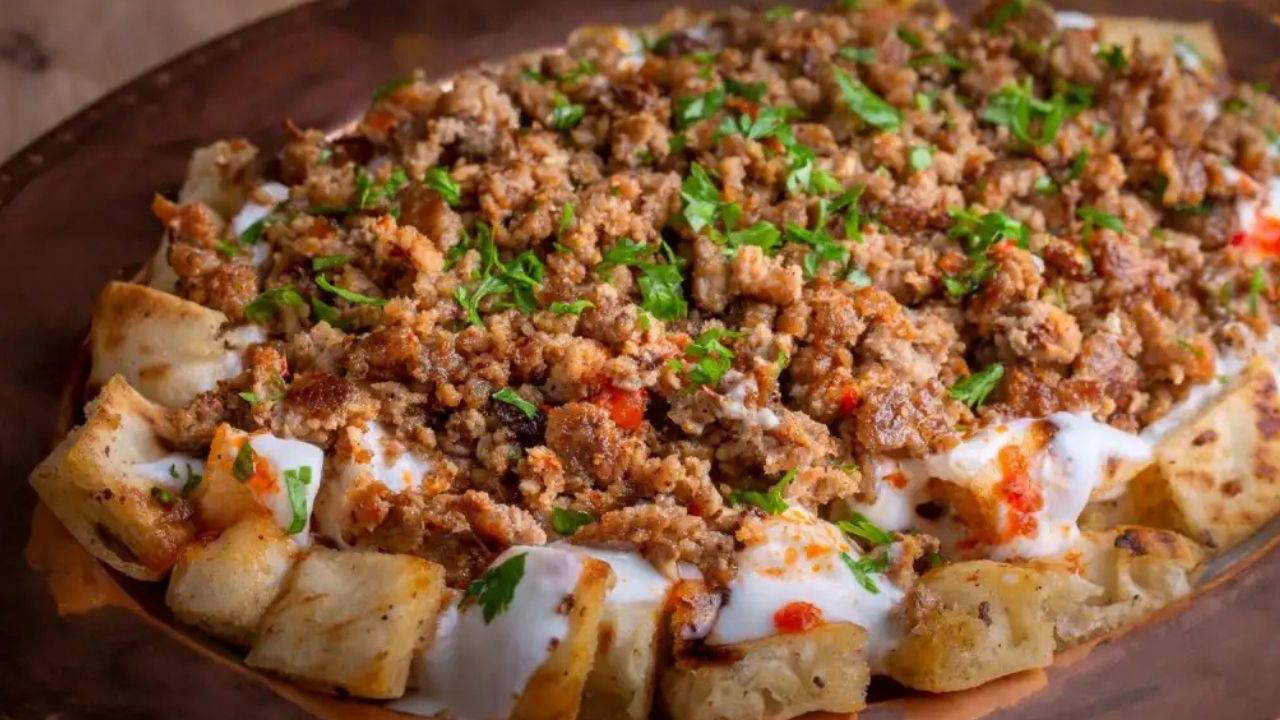 Kış sofralarının vazgeçilmez lezzeti: Geleneksel tirit tarifi