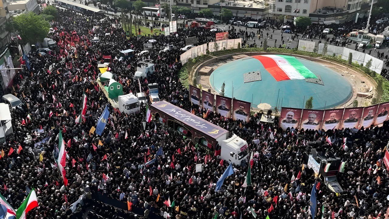 Komutanlar ve bilim insanları toprağa veriliyor