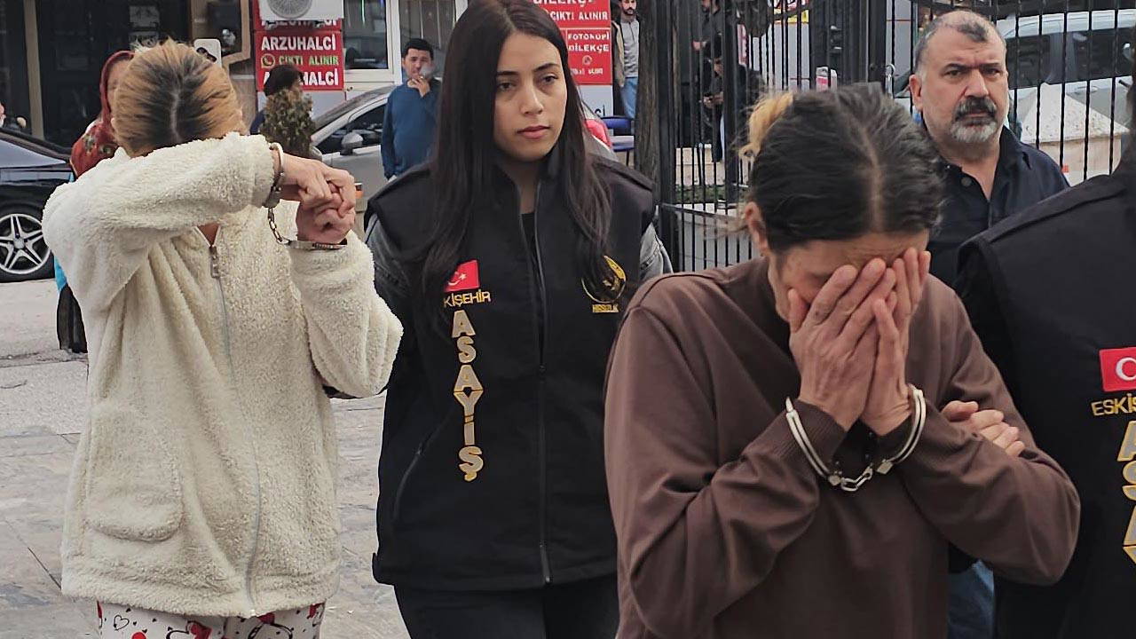 İki evden 168 bin lira ve ziynet eşyası çaldılar: 2 kadın tutuklandı