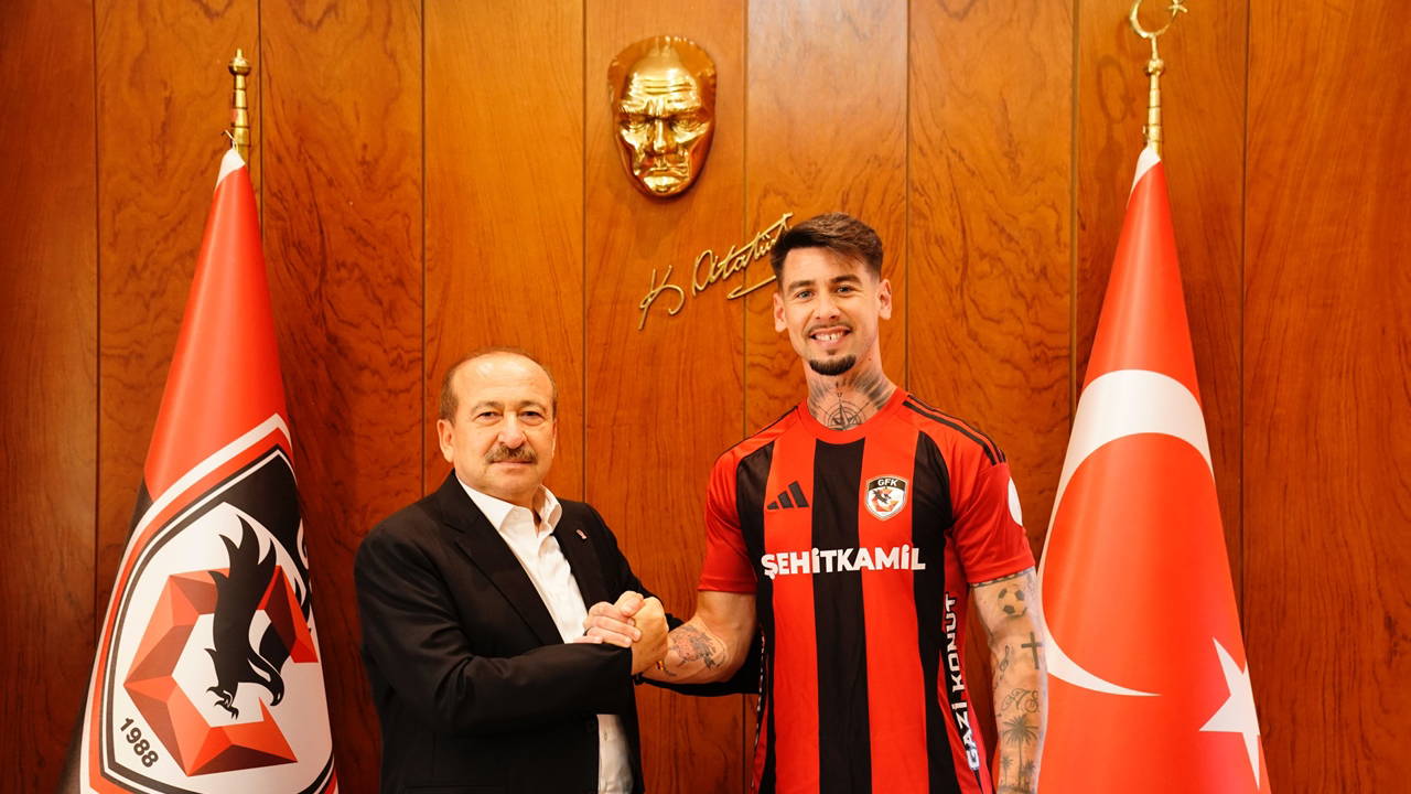 Gaziantep FK, İspanyol futbolcu Luis Perez'i kadrosuna kattı