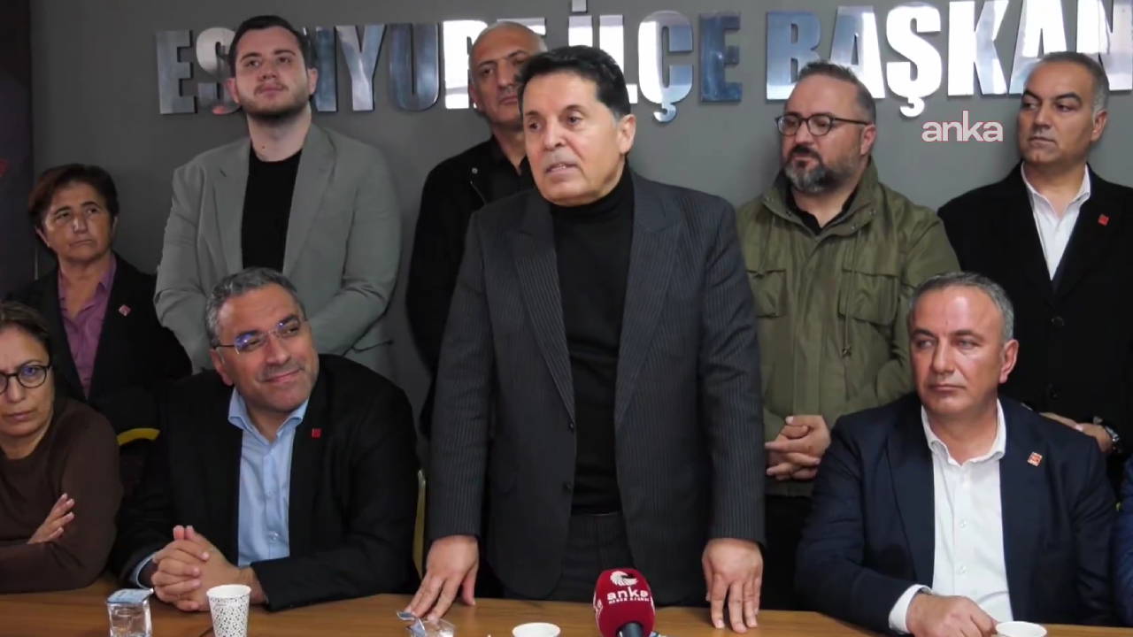 Ahmet Özer, Ekrem İmamoğlu ile diyaloğunu anlattı: 'Çıkarken tesadüfen karşılaştık'