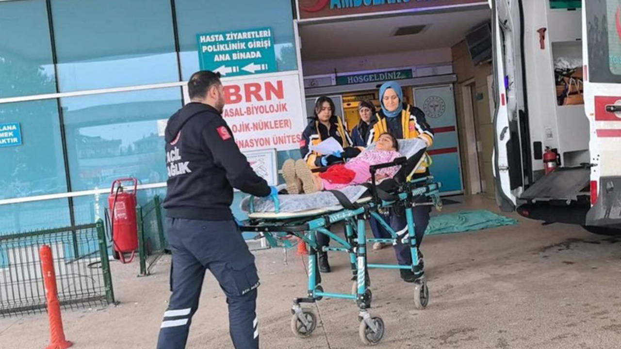 Bursa'da dehşet anları! 250 kiloluk kapı küçük kızın üzerine düştü