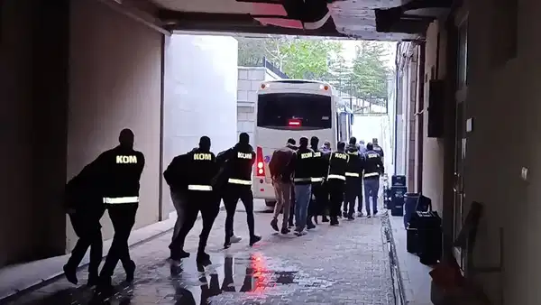 'Rüşvet karşılığı imza yükümlülüğünü kaldırdılar' iddiası: Aksaray Denetimli Serbestlik Müdürlüğü'nde tutuklamalar!