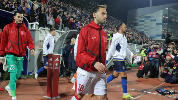 A Milli Futbol Takımı Kaptanı Hakan Çalhanoğlu'ndan rekor!