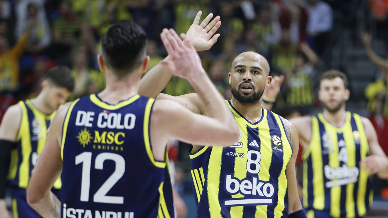 Fenerbahçe Beko, Baskonia'ya şans tanımadı!