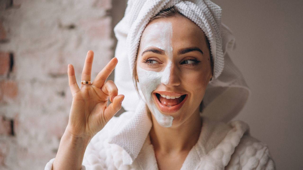 Siyah nokta bantları gözenekleri kalıcı olarak büyütüyor: Burnunuzdakiler aslında siyah nokta değil!