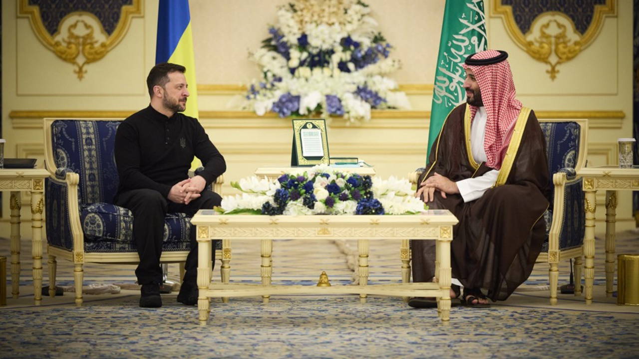 Trump, 'yardımına ihtiyaç duyacağımız son kişi' dedi... Zelenski'nin Ortadoğu rüyası başlamadan mı bitti?