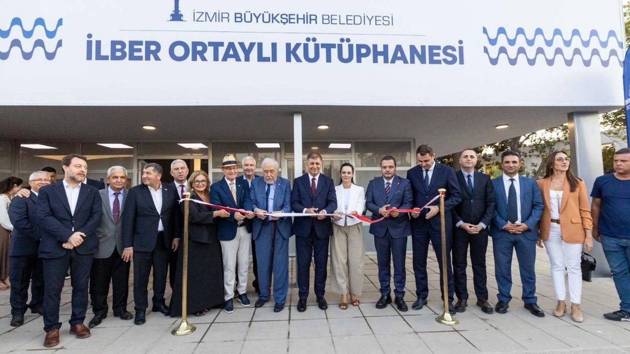 Prof. Dr. İlber Ortaylı kendi adını taşıyan kütüphaneyi açtı