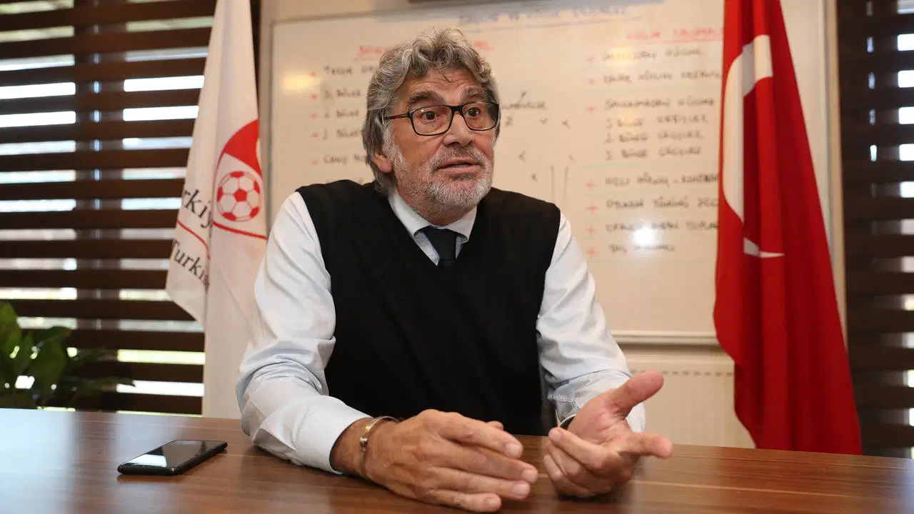 Fenerbahçe'nin acı günü: Eski futbolcu Ömer Kaner hayatını kaybetti