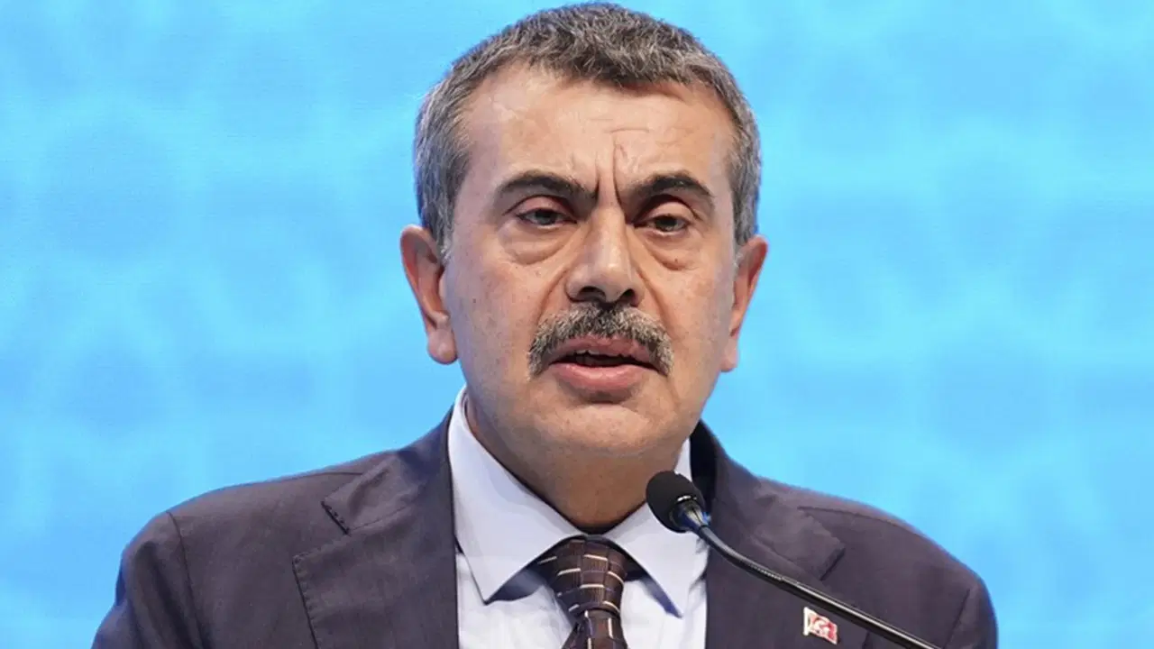 Yusuf Tekin, alınan kararı açıkladı: Ara tatil kaldırılacak mı?