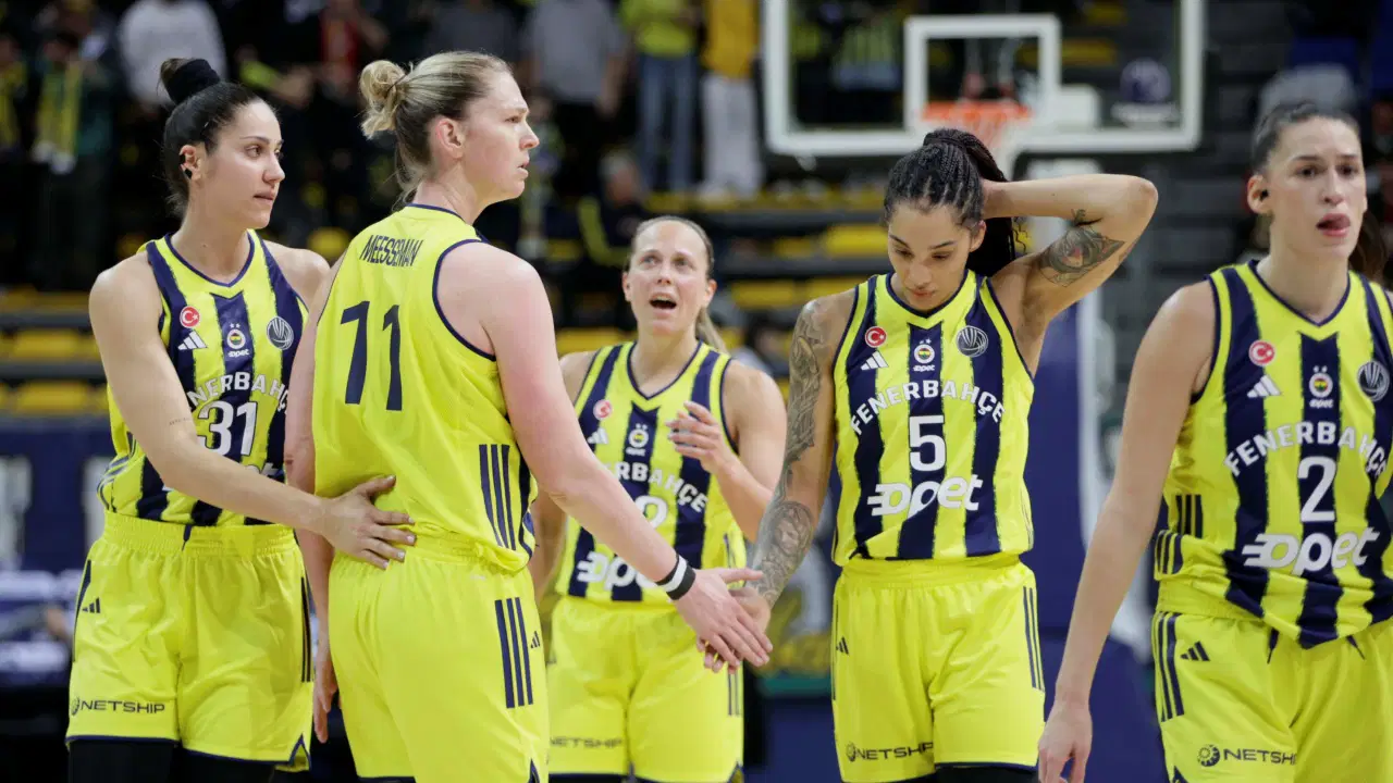 Fenerbahçe Opet deplasmanda avantajı kaptı!