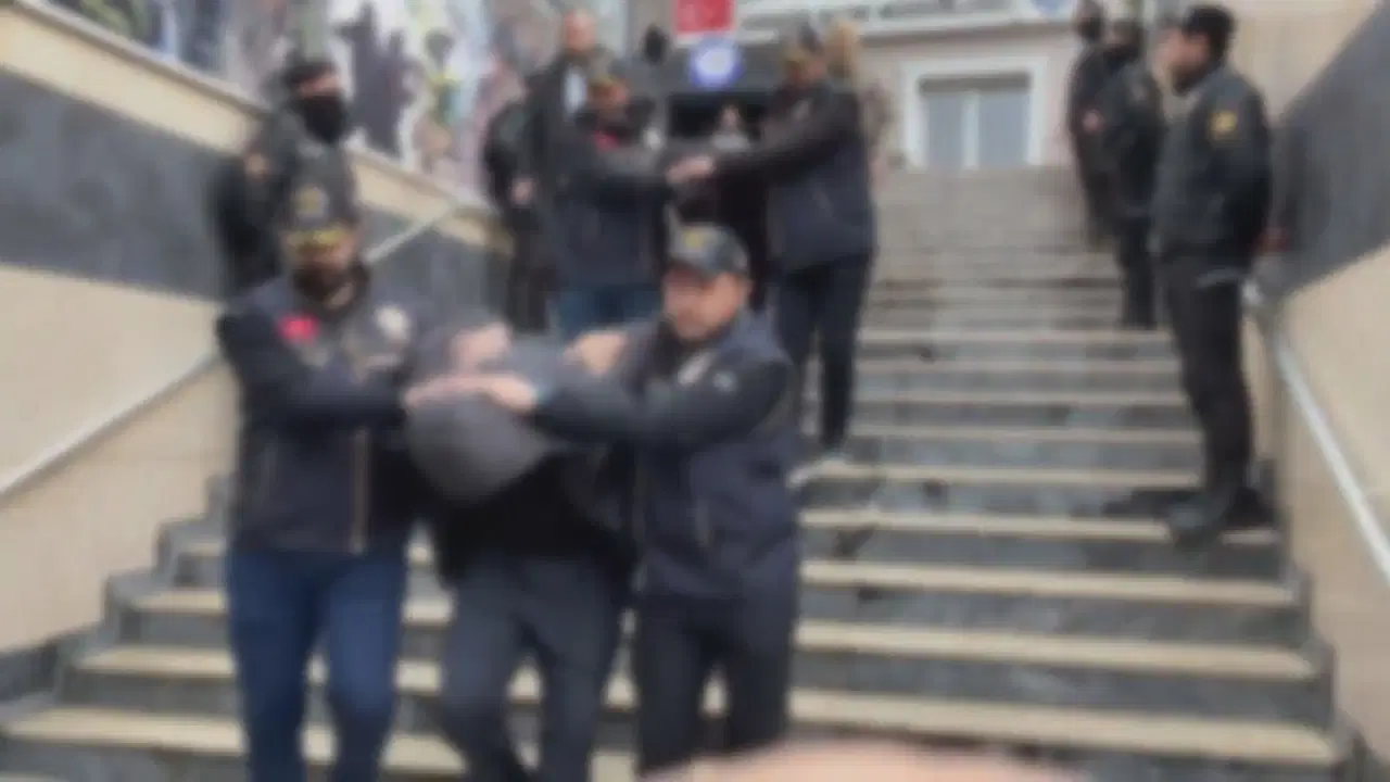 Aynı gün işlenen iki farklı cinayete ilişkin 15 şüpheli yakalandı