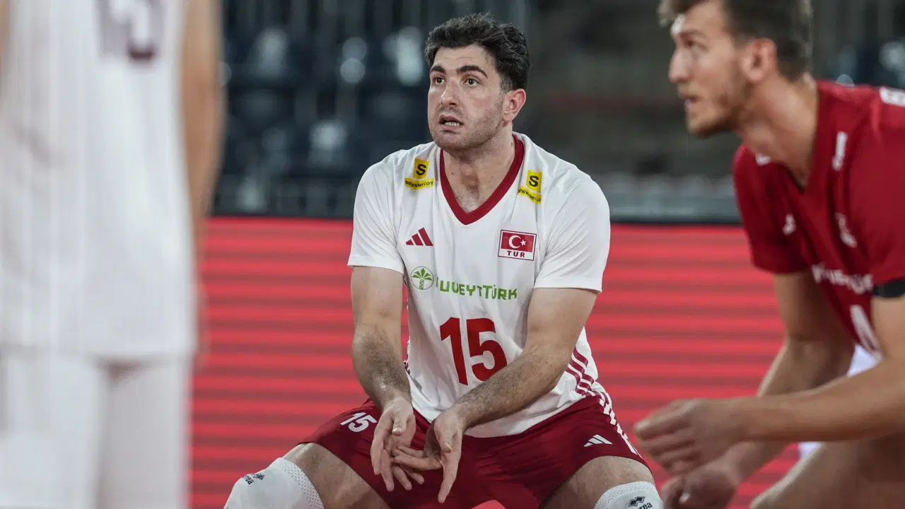 Filenin Efeleri Letonya'ya mağlup! Avrupa Voleybol Şampiyonası'na veda etti...