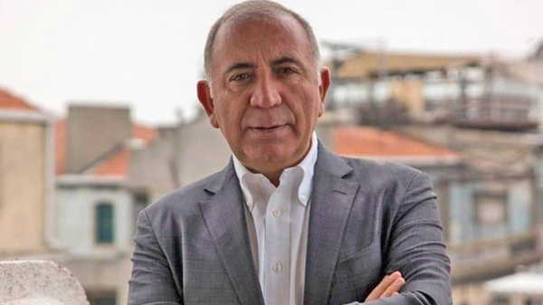 Kayyum Gürsel Tekin’den Bir ‘yoruma Kapalı’ Paylaşım Daha: ‘Ben Sadece Sessizce Oturuyordum…’