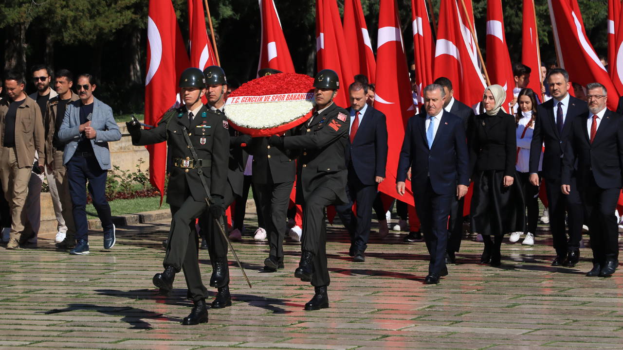Özel Defter'e yazdı...