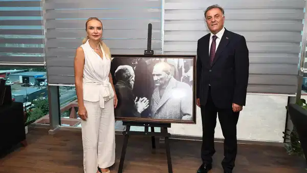 İBB'de tahliye sonrası görevlerine döndüler: Nuri Aslan'dan Serap Karay ve Mustafa Karaoğlu'na ziyaret