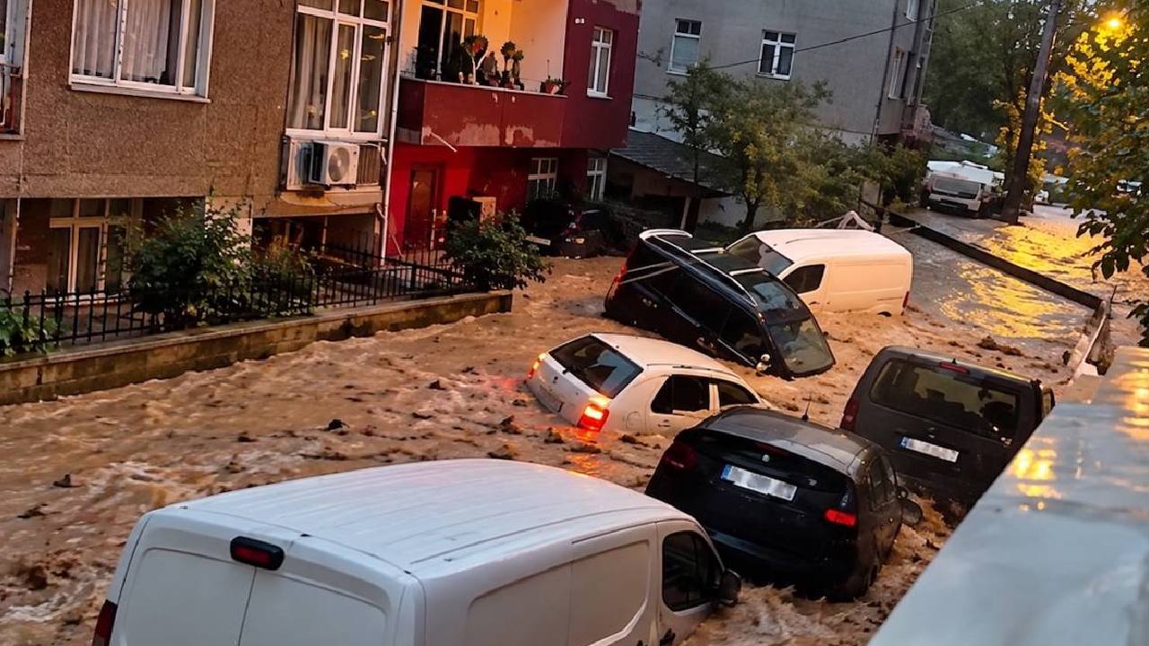 Meteoroloji Mühendisleri Odası’ndan İstanbul’daki Sel Felaketine Ilişkin Açıklama: ‘Sorumluluğu Doğaya Yüklemeyin’