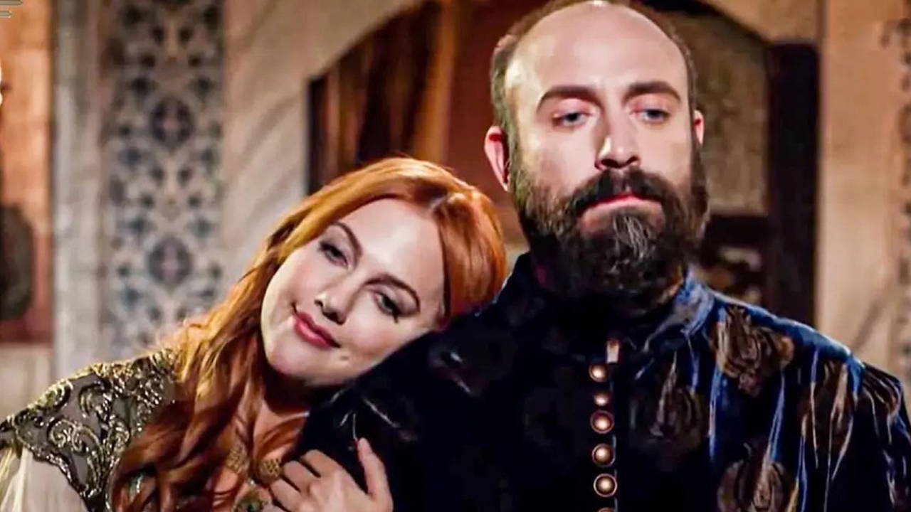 'Muhteşem' buluşma gerçek oldu: Halit Ergenç ve Meryem Uzerli 15 yıl sonra aynı sette!