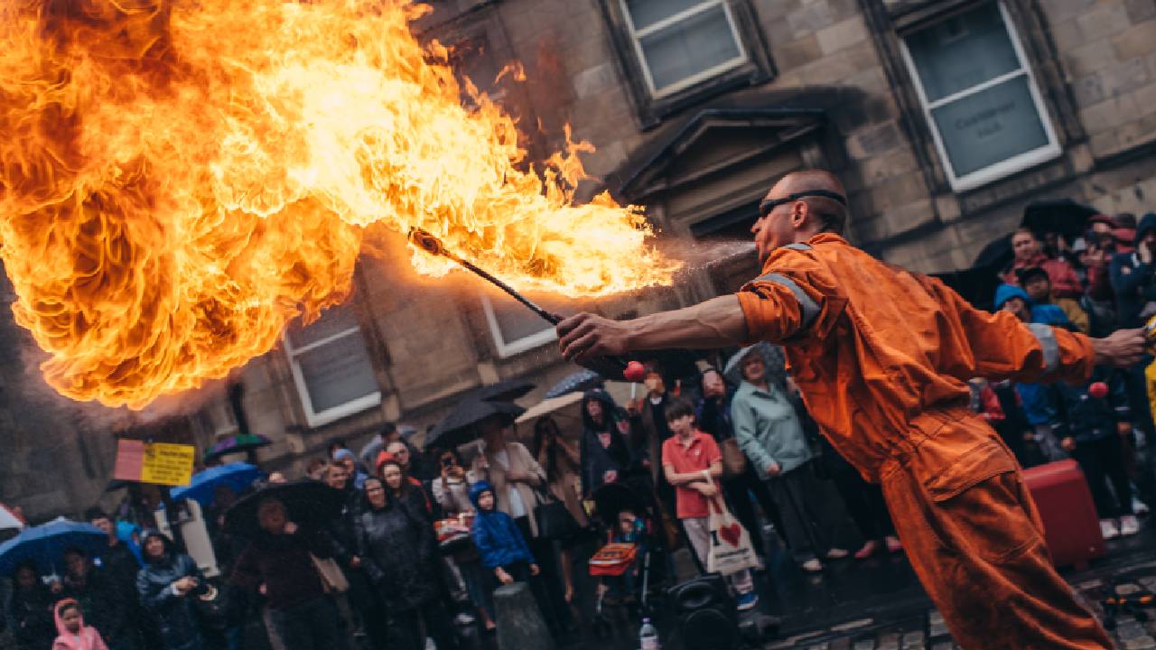 Sanatın sığmadığı şehir: Edinburgh