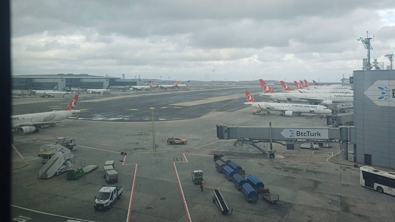  İstanbul Havalimanı'nda uçuşlara rüzgar engeli!