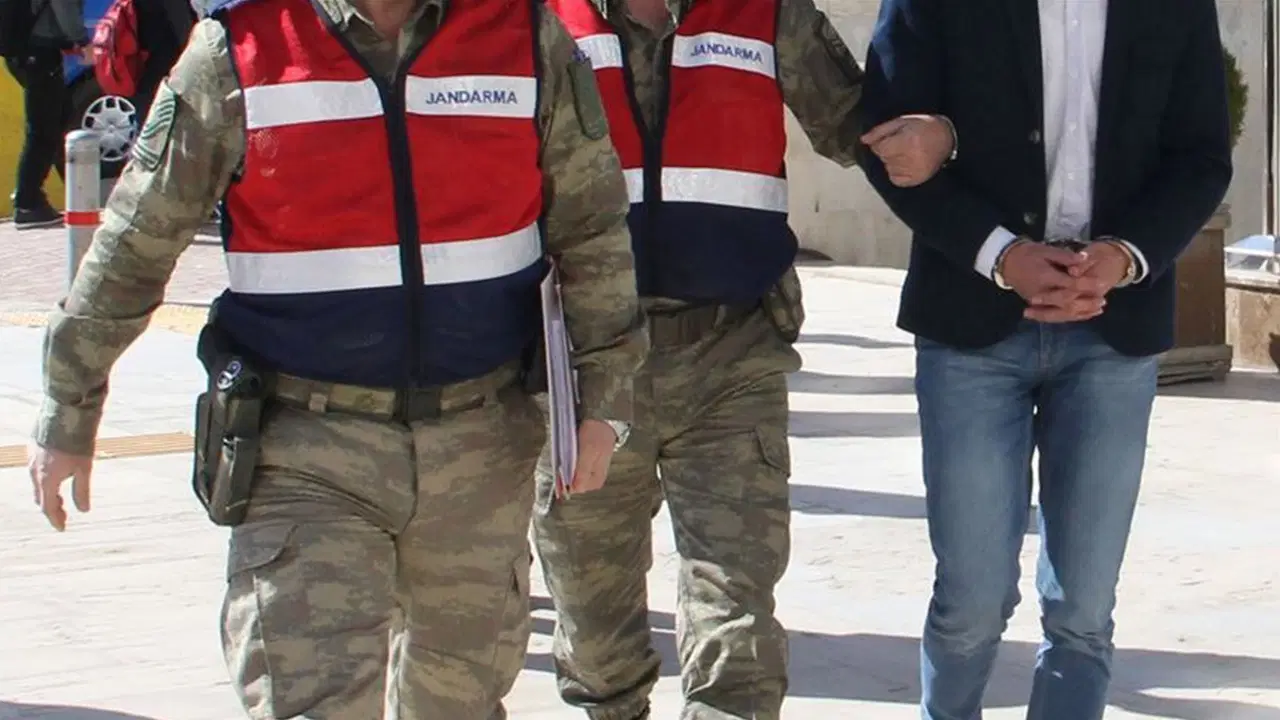 Manisa'da 735 tarihi eser ele geçirildi: Gözaltılar var!