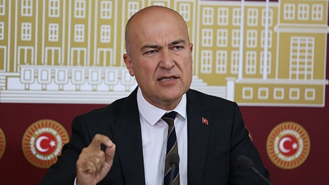 CHP'li Murat Bakan'dan İzmirlilere '19 Mayıs' çağrısı: 'Gündoğdu’da buluşalım!'