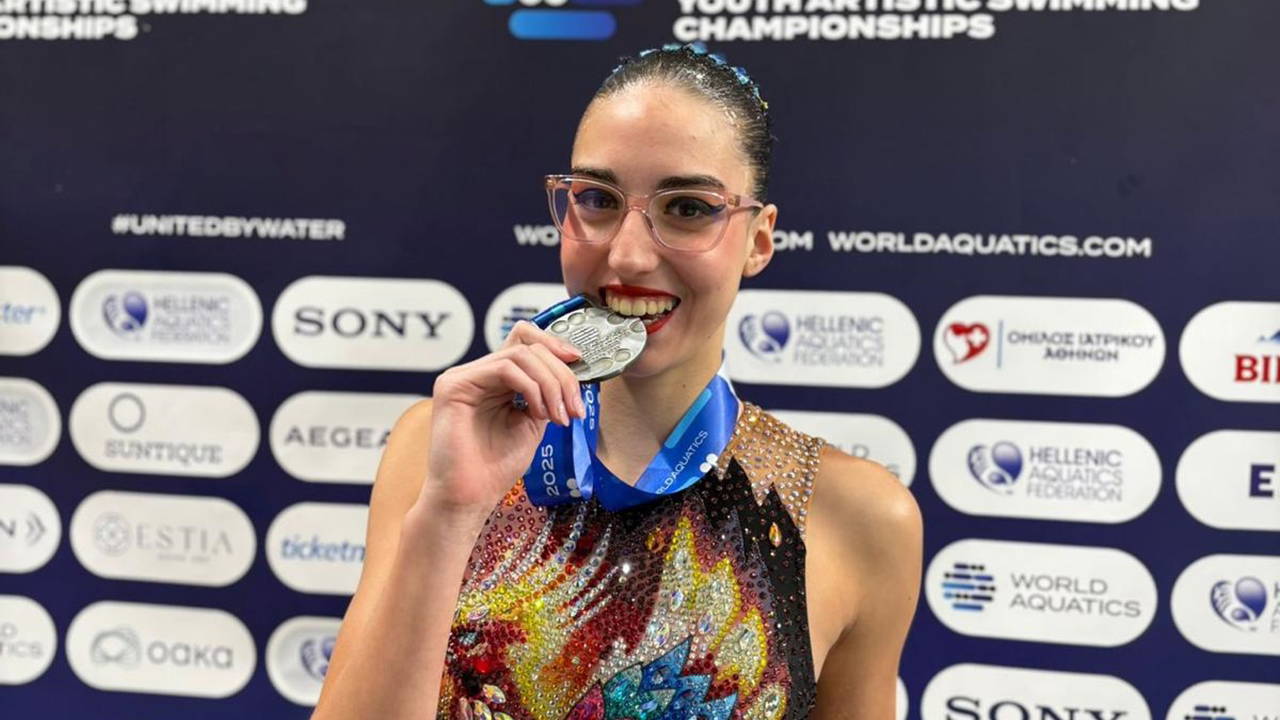 Selin Hürmeriç Dünya Artistik Yüzme Şampiyonası’nda tarihi gümüş madalya kazandı