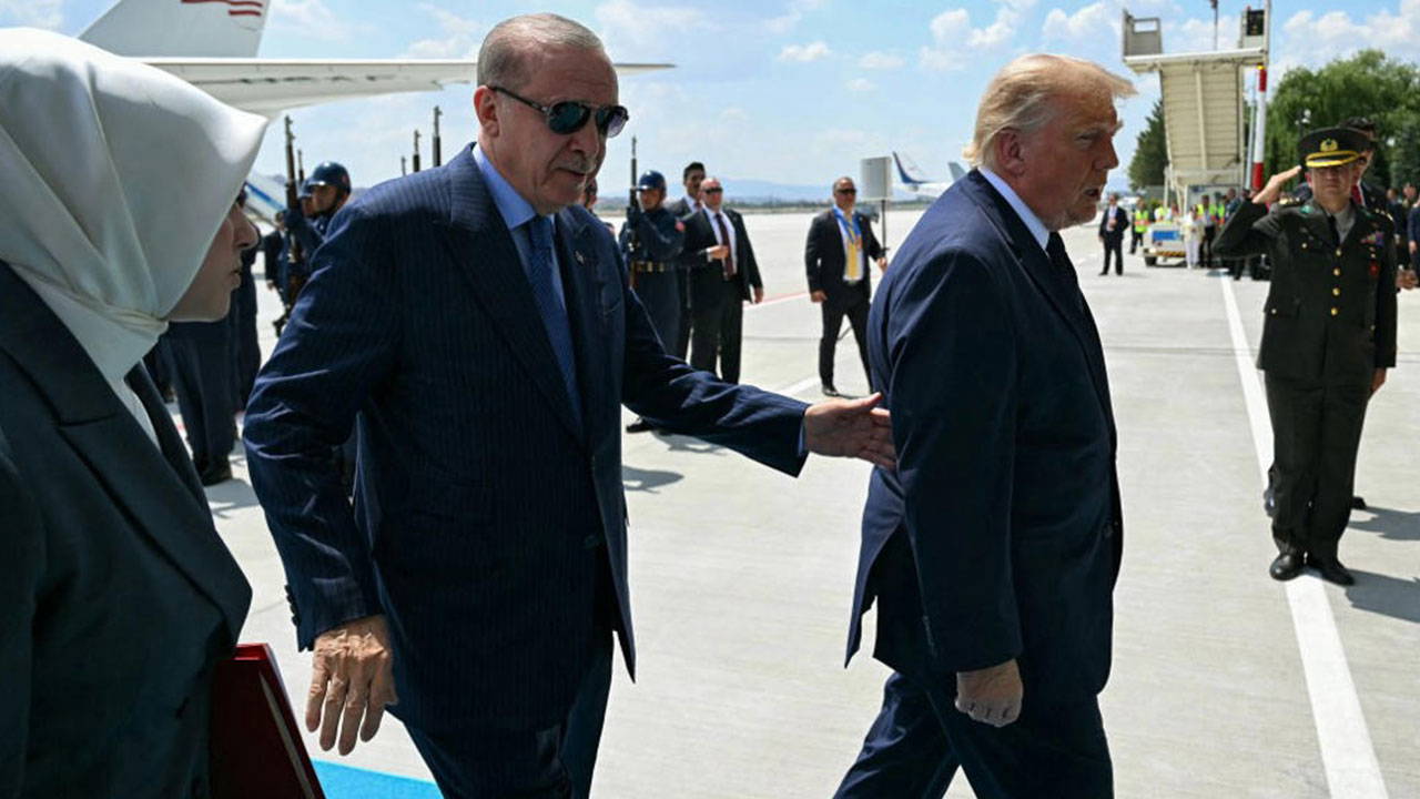 Trump-Erdoğan beden dili