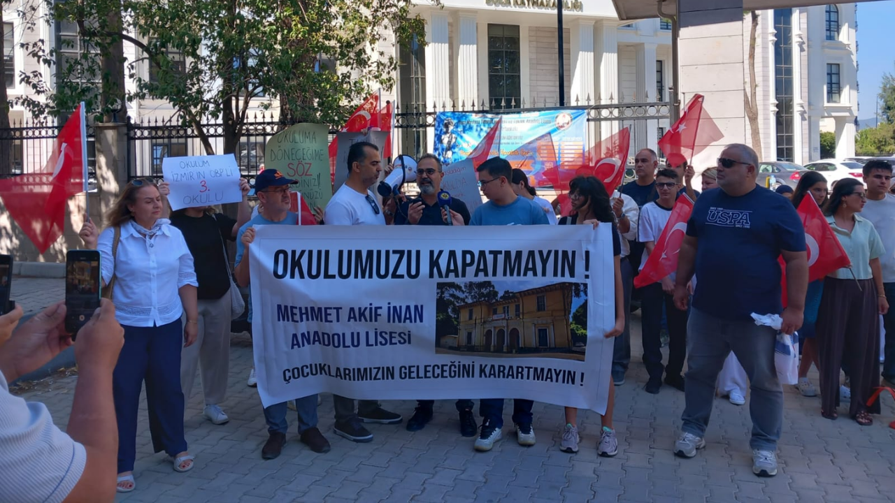 Buca Mehmet Akif İnan Anadolu Lisesi velilerinden "Okulumuzu geri istiyoruz" çağrısı