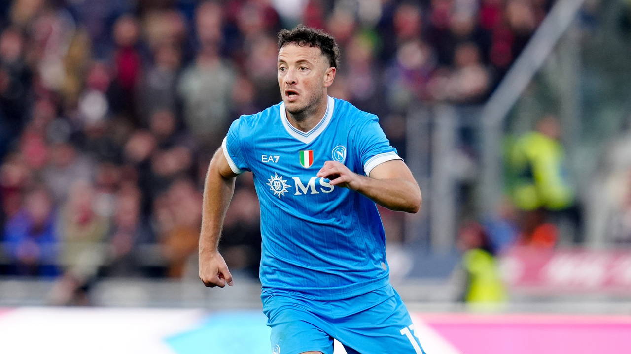 Süper Lig devleri transferde karşı karşıya! 