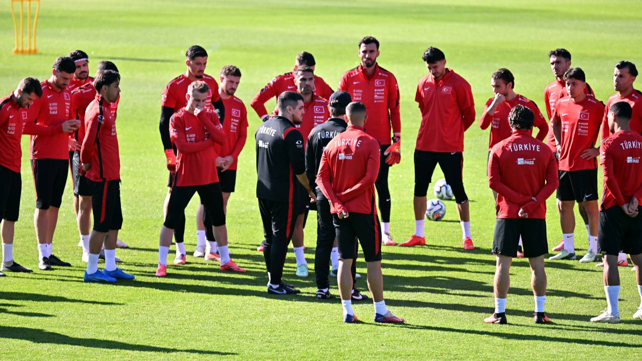 A Milli Futbol Takımı'nda İtalya maçı öncesi kötü haber: İdmanı yarıda bıraktı!