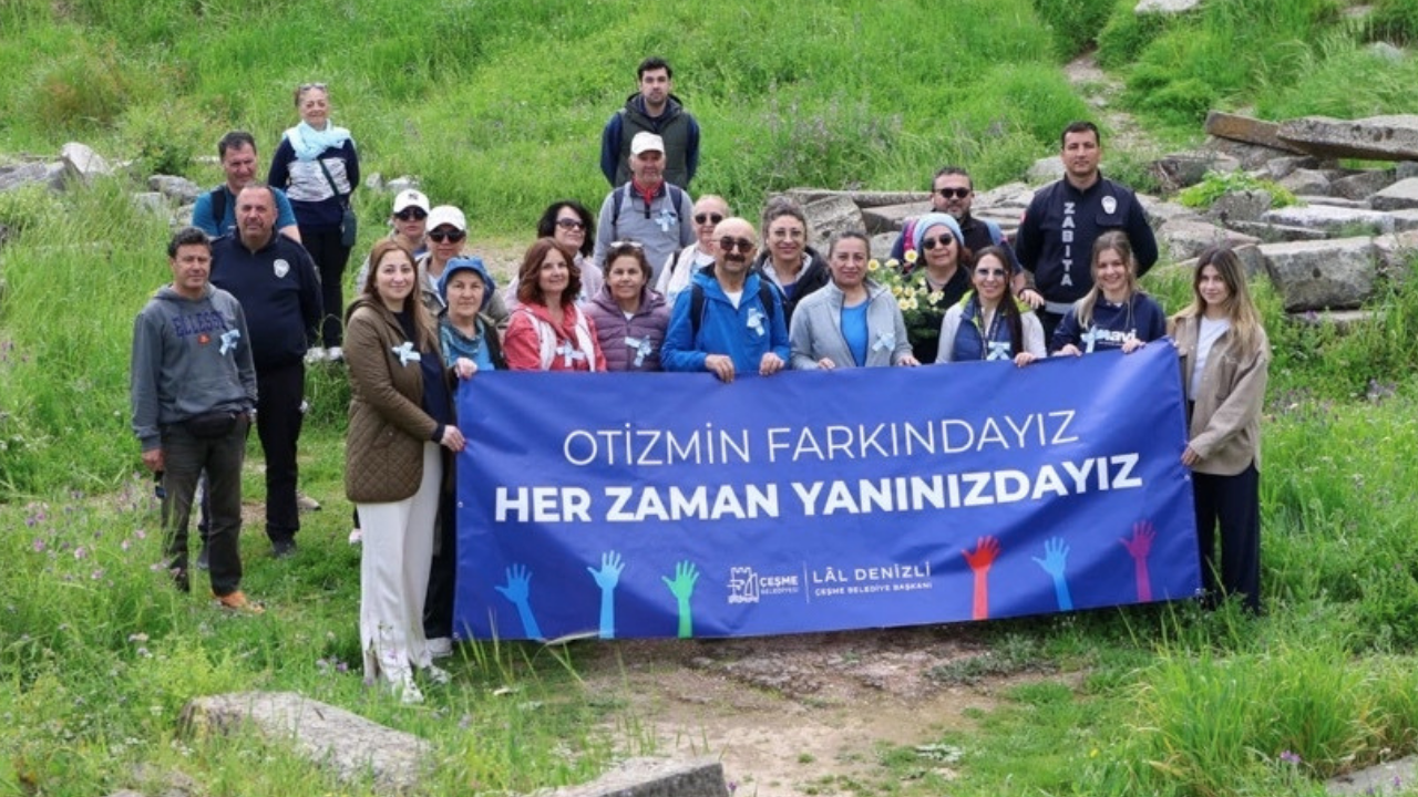 Çeşme Belediyesi'nden otizm farkındalık yürüyüşü